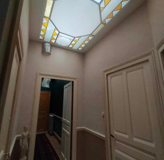 بنسيون Maison Bonhomme