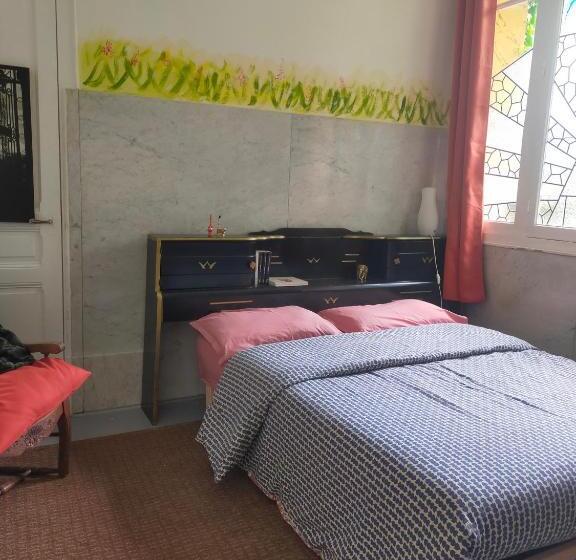 بنسيون Maison Bonhomme