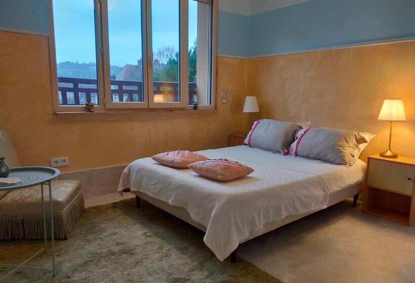 بنسيون Maison Bonhomme