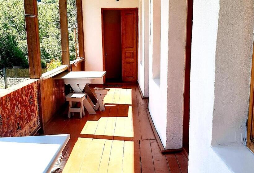 پانسیون Old Town