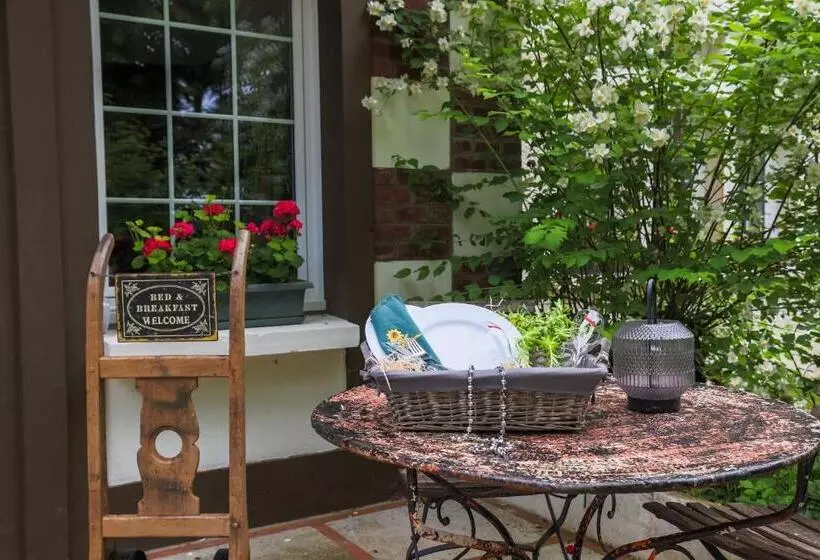 ベッドアンドブレックファースト Chalet Des Longschamps