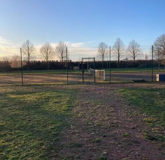 ベッドアンドブレックファースト Château De La Thibaudière   Chambre Familiale