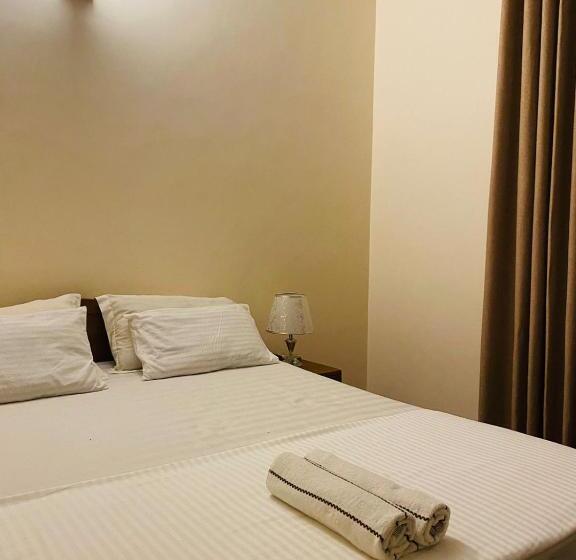 مبيت وإفطار Green Country Lodge