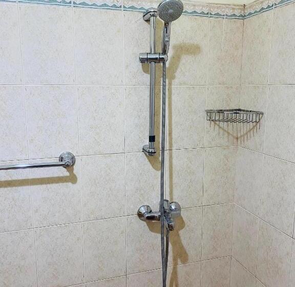 مبيت وإفطار Green Country Lodge