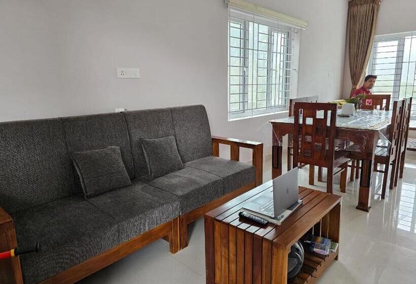 Bed and Breakfast Ooty Homestay