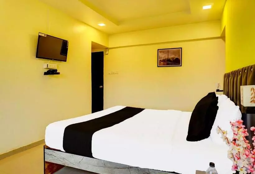 ホテル Super Collection O Vardhan Plaza