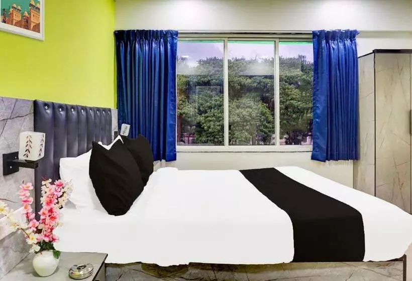 ホテル Super Collection O Vardhan Plaza