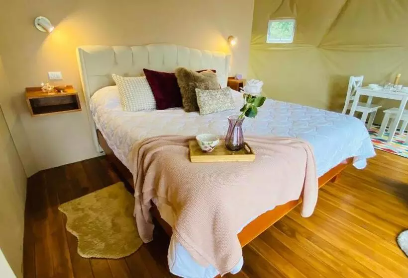 Hotelli Féliza Rainforest Domes