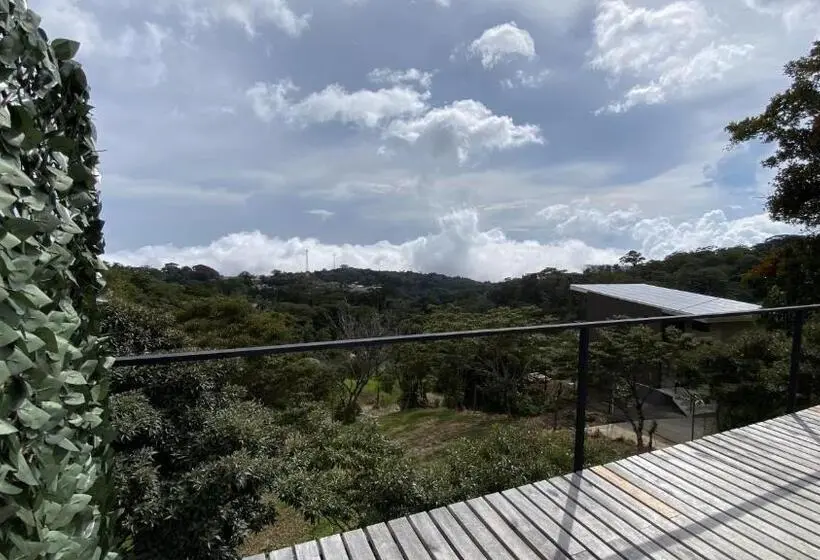 ホテル Féliza Rainforest Domes