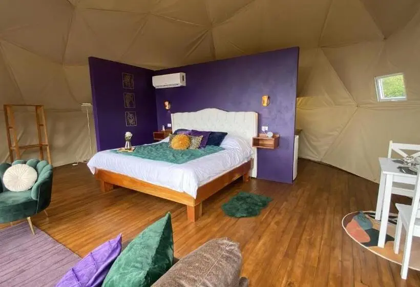 ホテル Féliza Rainforest Domes