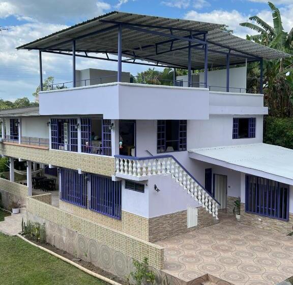 Nuevo Hotel Morada En El Centro Del Eje Cafetero