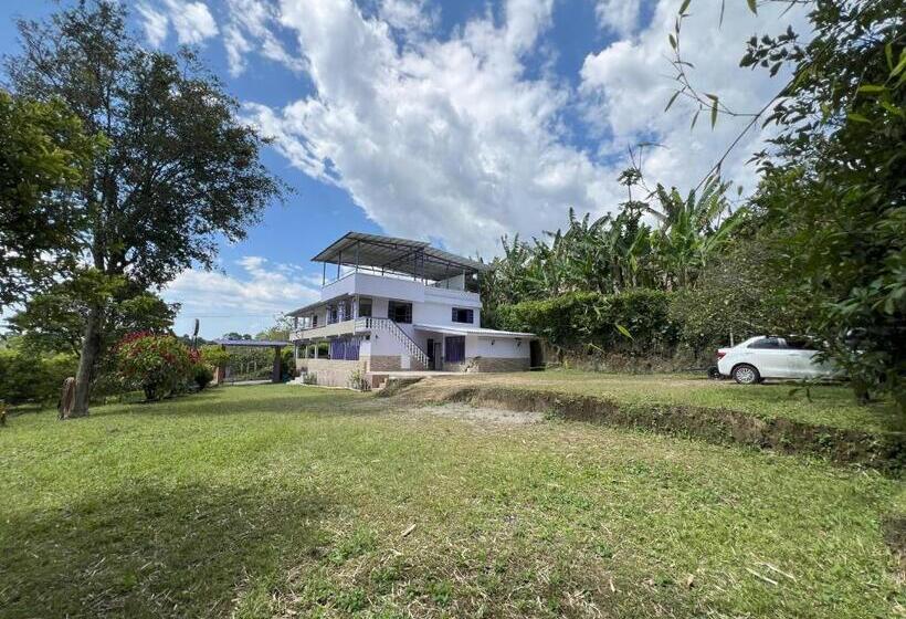 Nuevo Hotel Morada En El Centro Del Eje Cafetero