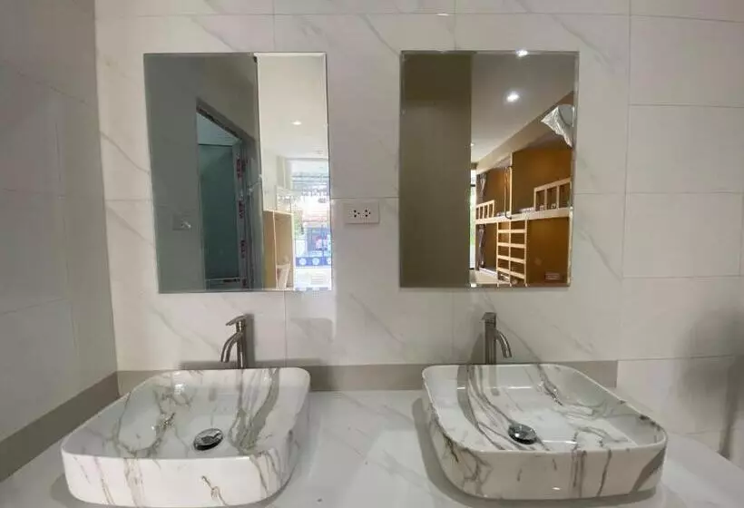 Mellowdee Female Hostel เมลโลดี โฮสเทลหญิง 女旅社