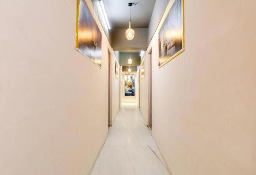 Oyo Hotel Grand Imperial