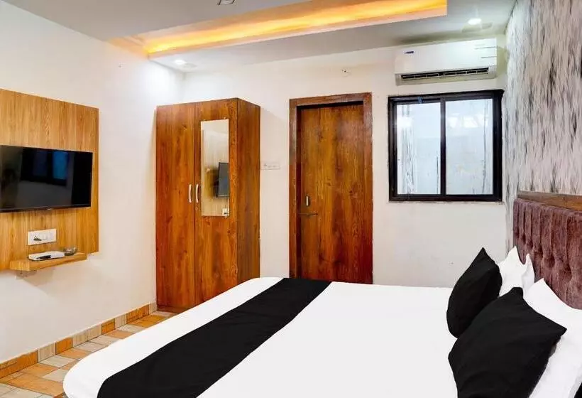Oyo Shyam Palace Hotel And Restaurant
