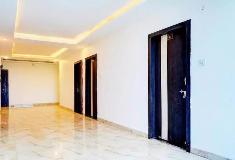 Oyo Shyam Palace Hotel And Restaurant