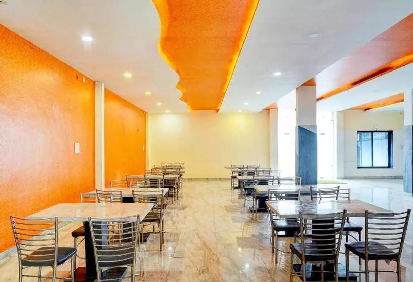 Oyo Shyam Palace Hotel And Restaurant