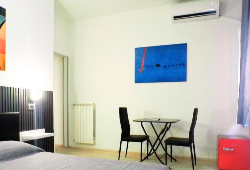 פנסיון Soverato Sweet Home Picasso