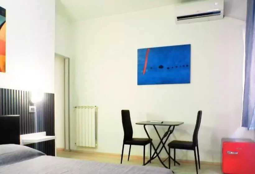پانسیون Soverato Sweet Home Picasso