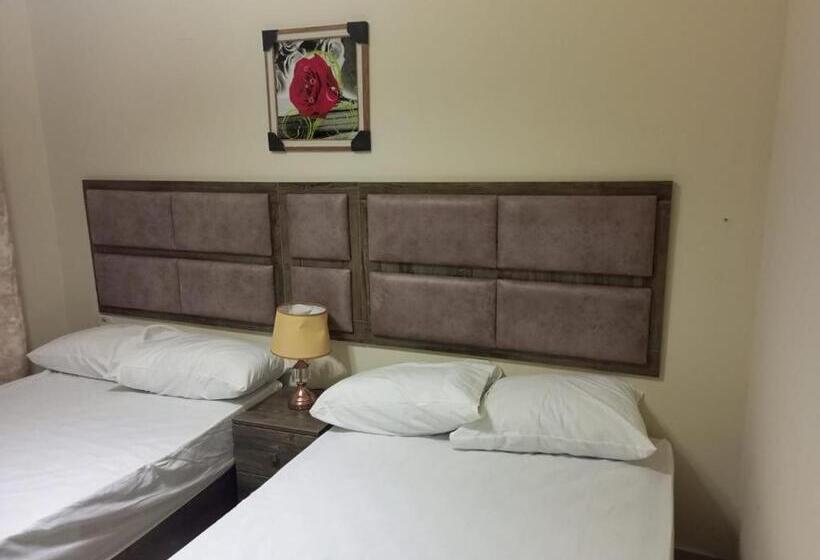 استراحتگاه سيا كريستال لاجونز