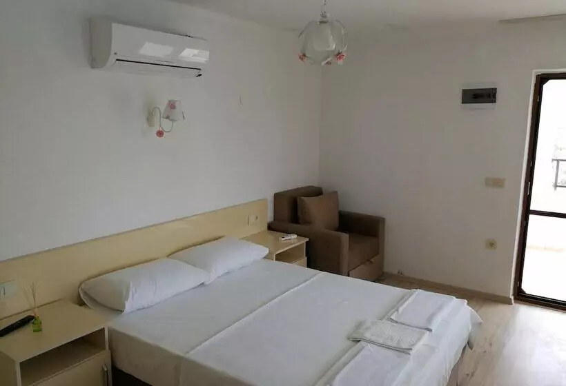 ベッドアンドブレックファースト Kaymak Tepesi Tatil Evi