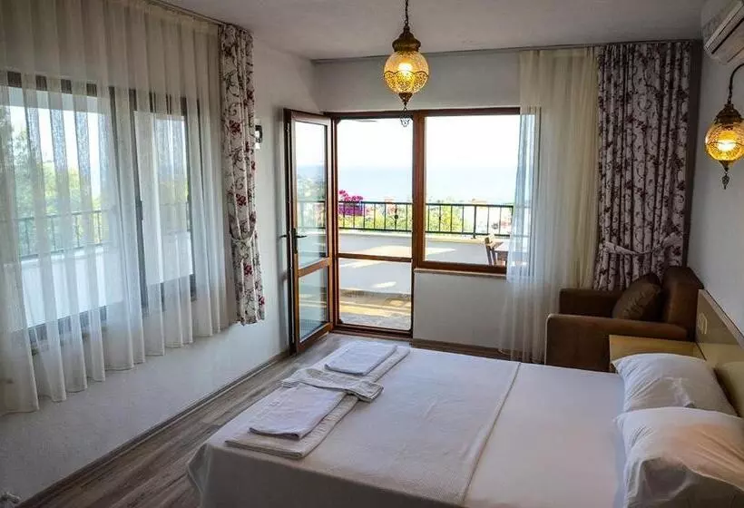 ベッドアンドブレックファースト Kaymak Tepesi Tatil Evi