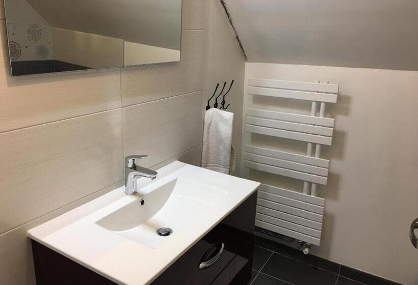 민박 Les Chambres De La Métairie Du Dick