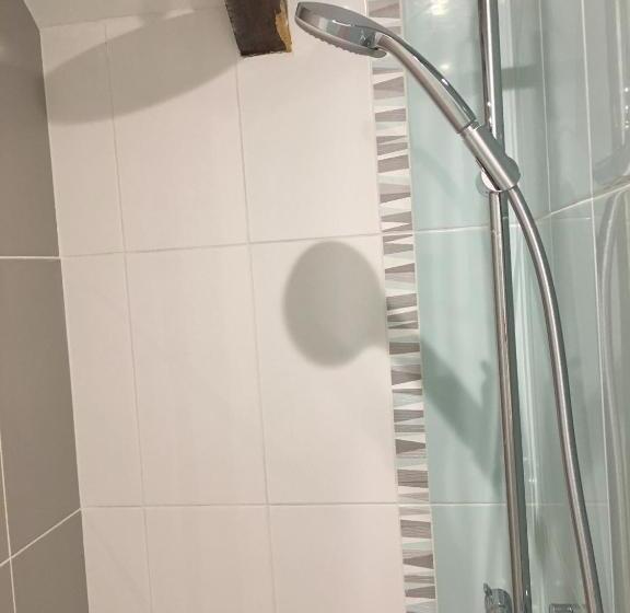 민박 Les Chambres De La Métairie Du Dick