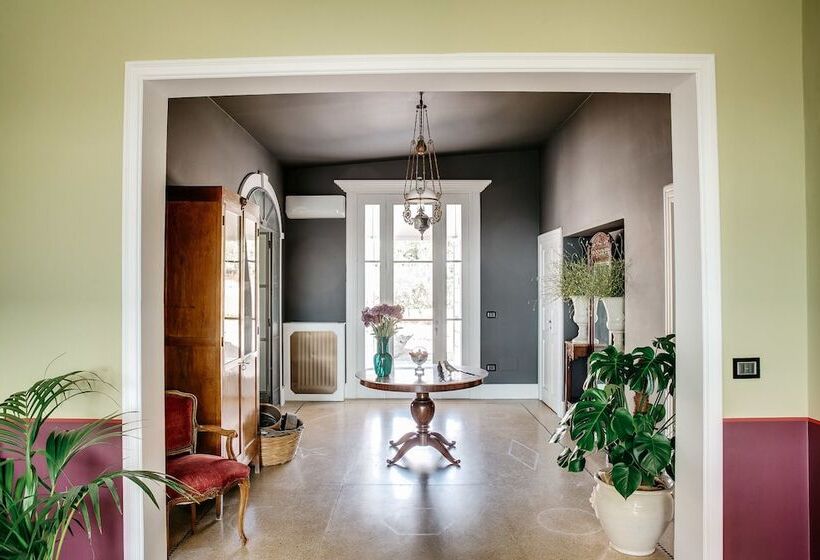 Bed and Breakfast Villa De Donatis Charming Guest House