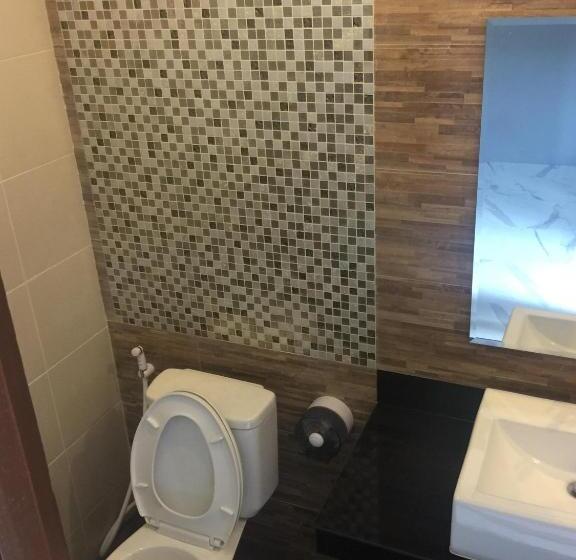 Отель 2 Rocks Boutique Hostel