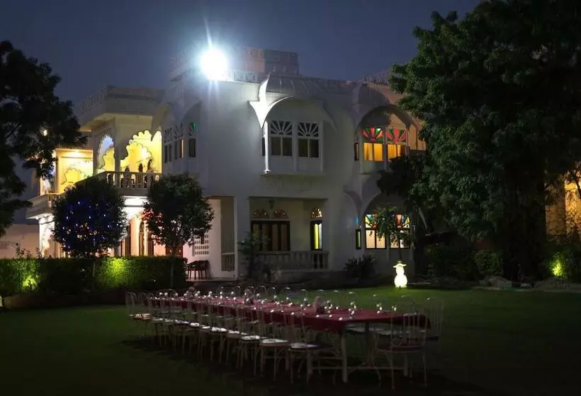 هتل Bonjour Paradise Resort