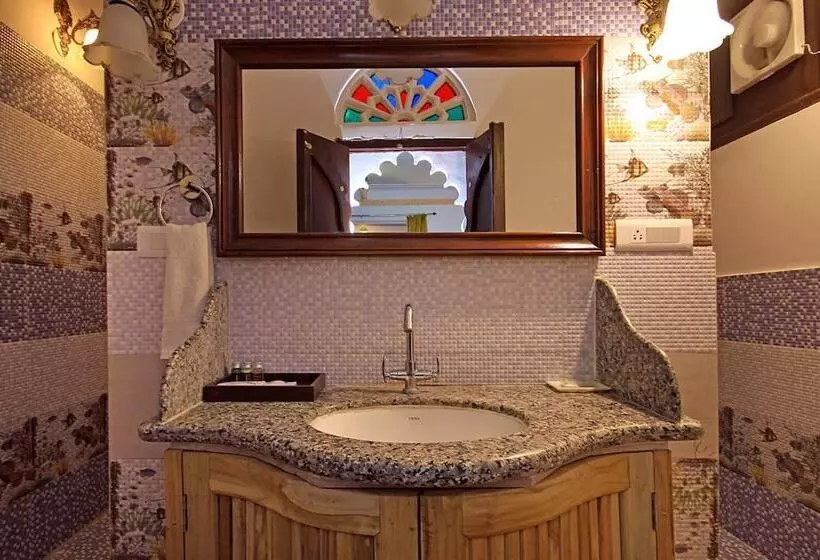 هتل Bonjour Paradise Resort