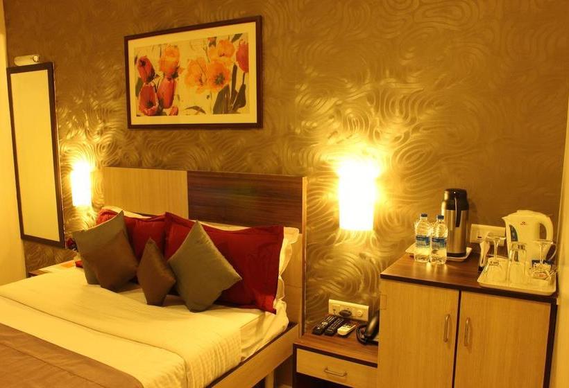 Jk Rooms 104 Hotel Madhav International