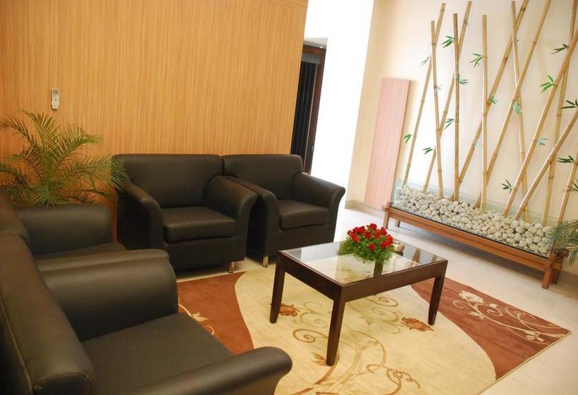 Jk Rooms 104 Hotel Madhav International