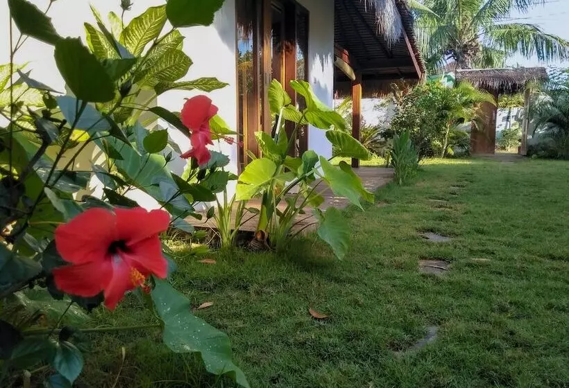 Hotelli Nanas Homestay Bungalow
