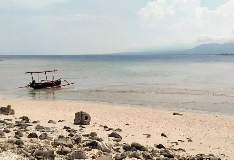 Hotelli Nanas Homestay Bungalow