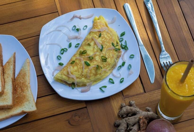 هتل Nanas Homestay Bungalow