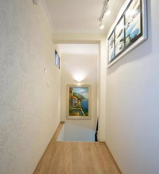 هتل Vila Lika