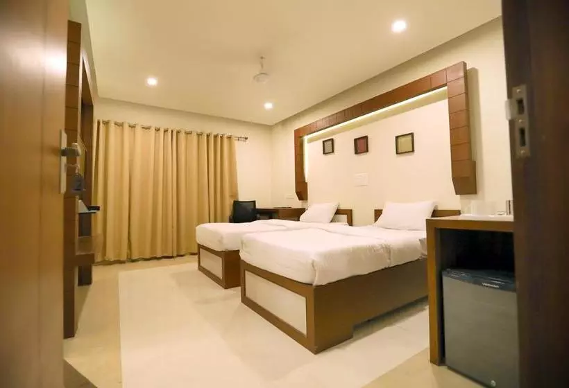 Fabhotel Zineb
