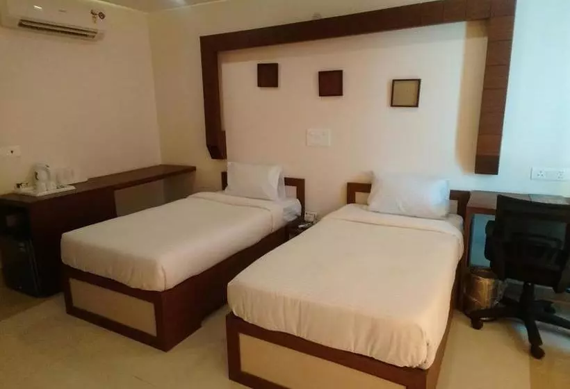 Fabhotel Zineb