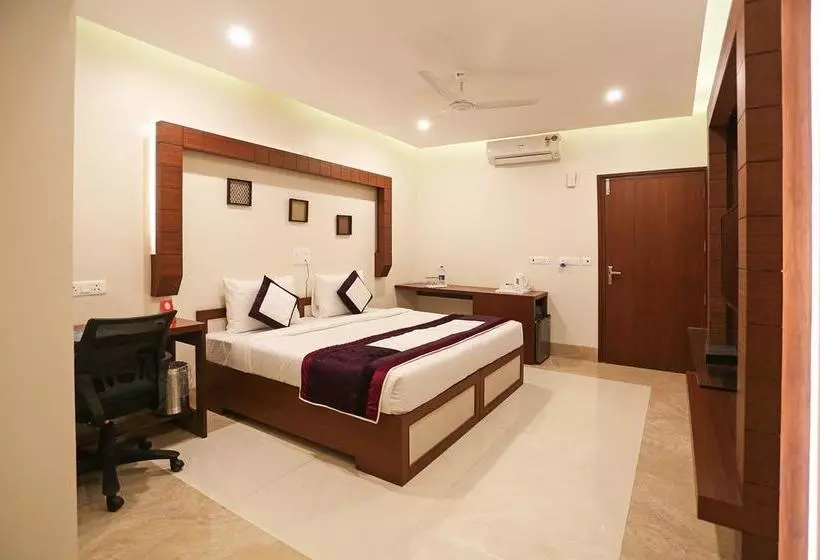 Fabhotel Zineb