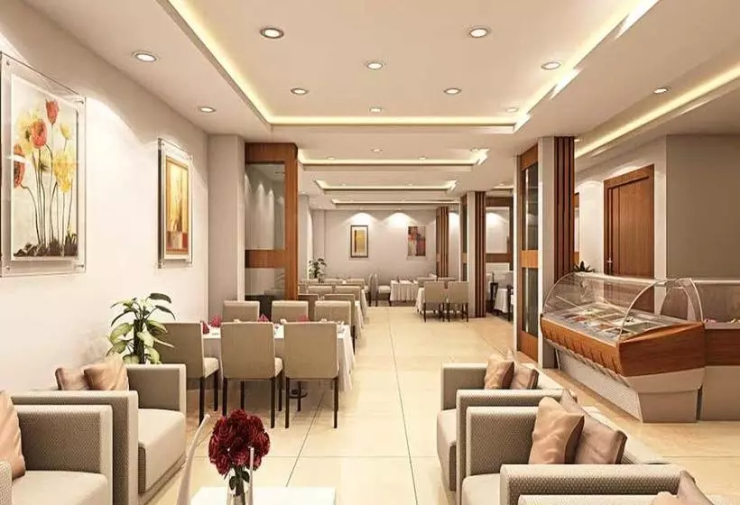 Fabhotel Zineb