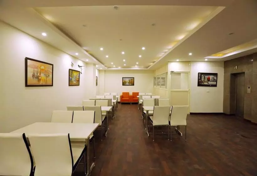 Fabhotel Zineb