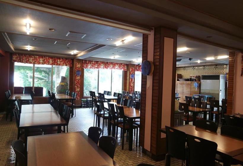 汽车旅馆  Sorak Garden Resortel