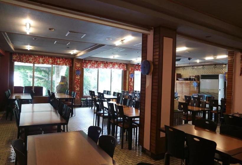 汽车旅馆  Sorak Garden Resortel