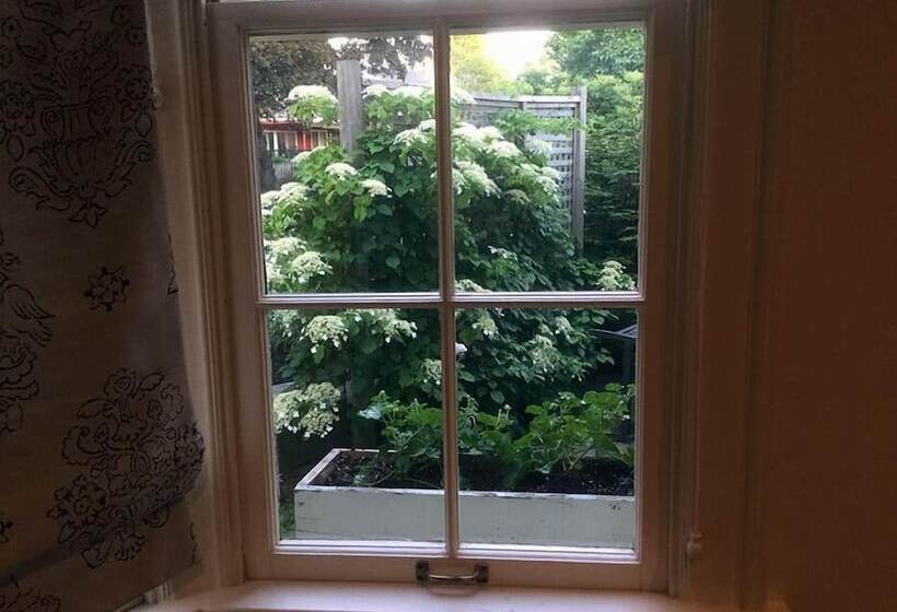 The Pebble Bed And Breakfast