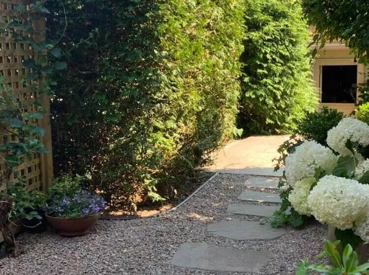 The Pebble Bed And Breakfast