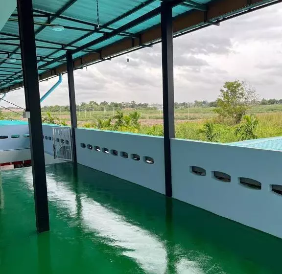 ユースホステル กุลทีปโฮสเทล