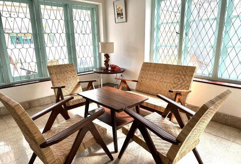 הוסטל Ijen Haus