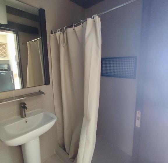 Schronisko The 28th Pad At Central Cebu